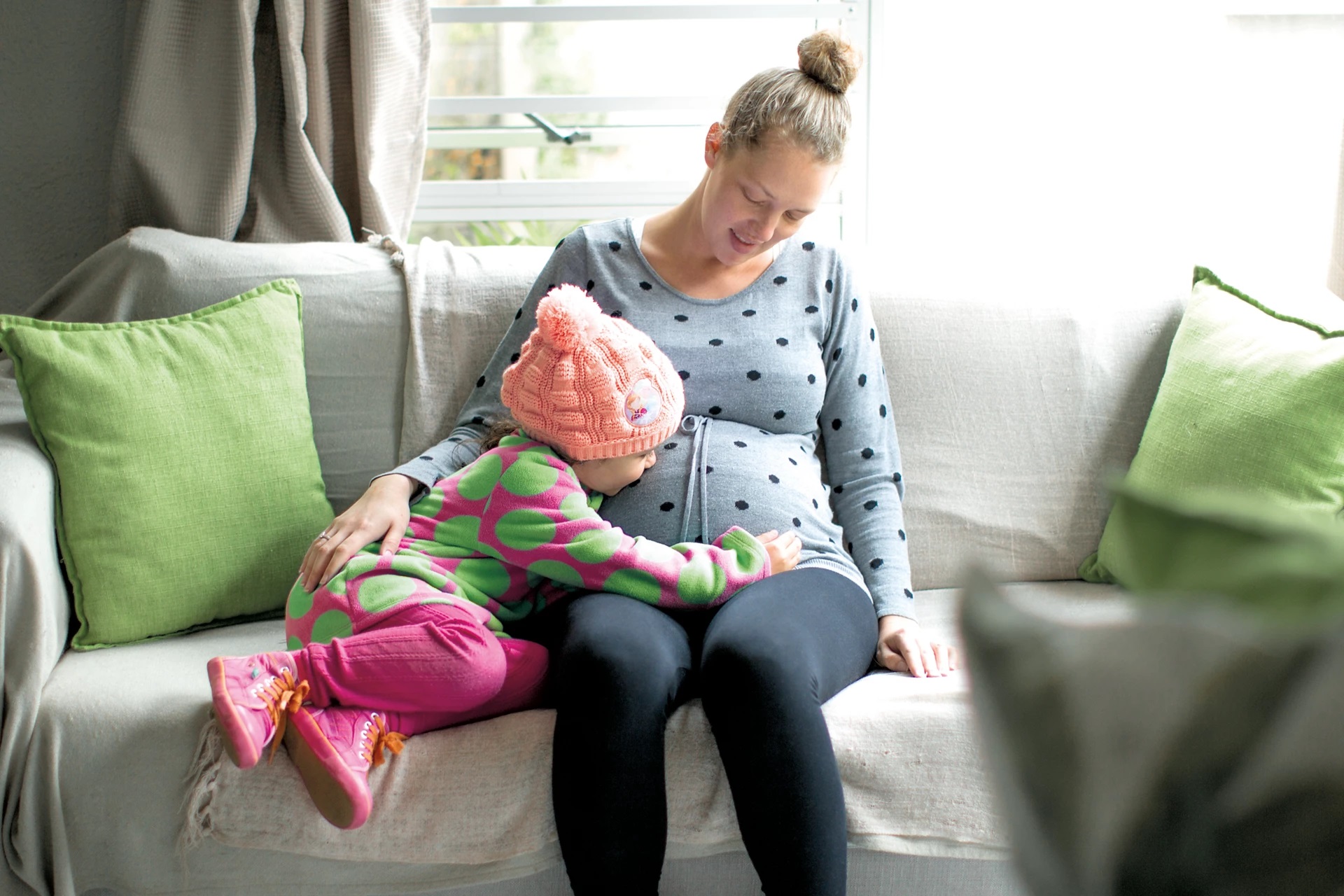 First Kicks In Pregnancy